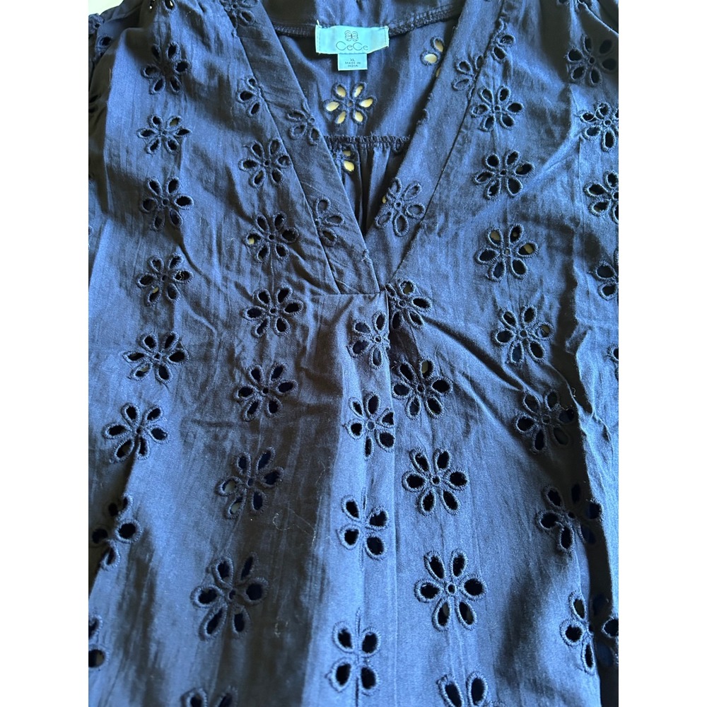 NWT CeCe Womens Navy Blue Eyelet Top Flutter Sleeve V-Neck Cotton Blouse XL - Picture 7 of 11